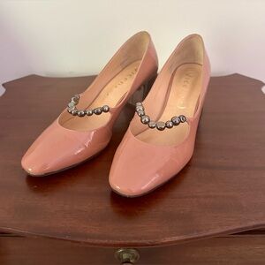 Elegant Vicenza pink Mary Janes with silver heel and pearls strap